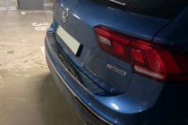Volkswagen Tiguan 2016–2023 Okrasna letev za zadnji odbijač (Carmos, nerjavno jeklo) fotografija 10