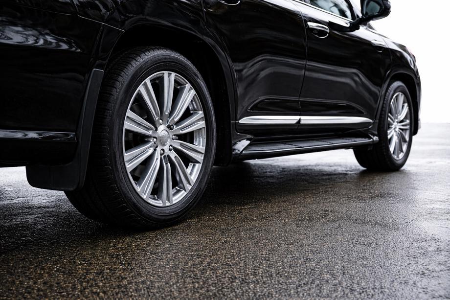 Lexus LX570/450d 2008–2022 Vratne letve (dizajn 2016+) Fotografija 3