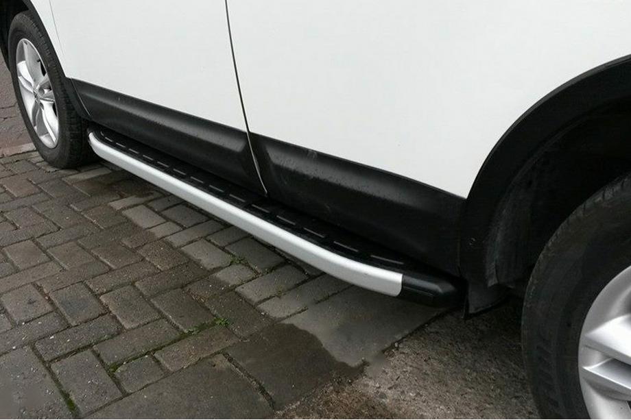 Nissan Qashqai 2007–2010 Stranske stopnice Fullmond (2 kos, aluminij) Image