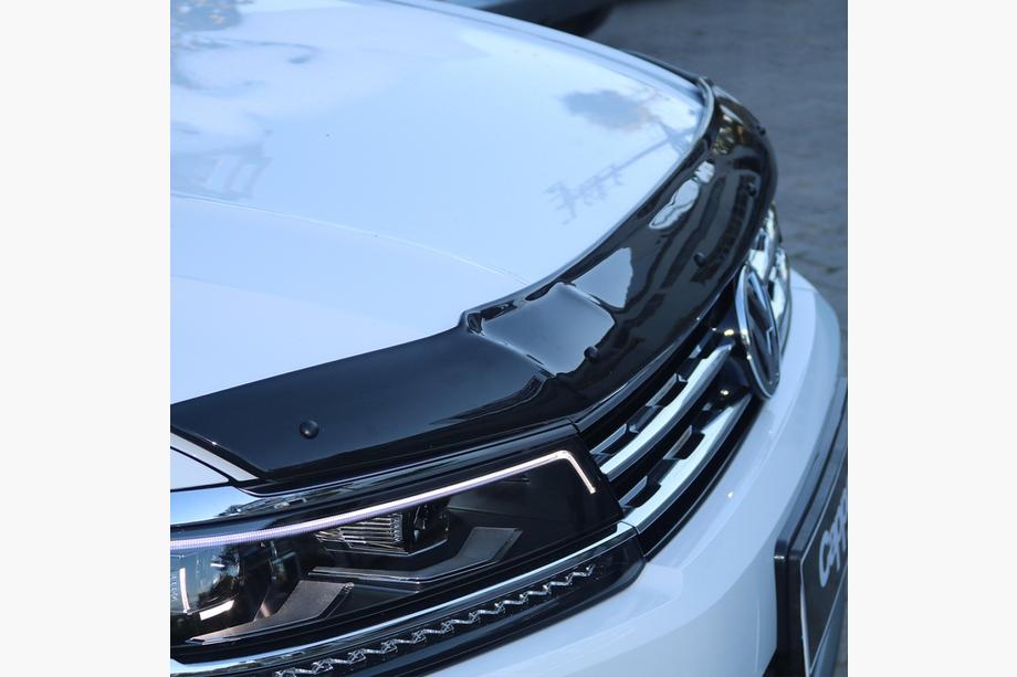 Volkswagen Tiguan 2016–2023 Deflektor pokrova motorja (EuroCap) Image