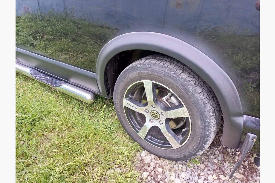 Volkswagen T5 Multivan 2003–2010 Komplet letvic in obrob blatnikov (11 delov) 1 vrata, kratka medosna razdalja Fotografija 35