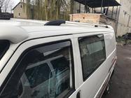 Volkswagen T4 Transporter 1990–2003 Kromirane strešne letve DORA (kovinski nosilci) Samo za kratko medosno razdaljo fotografija 4