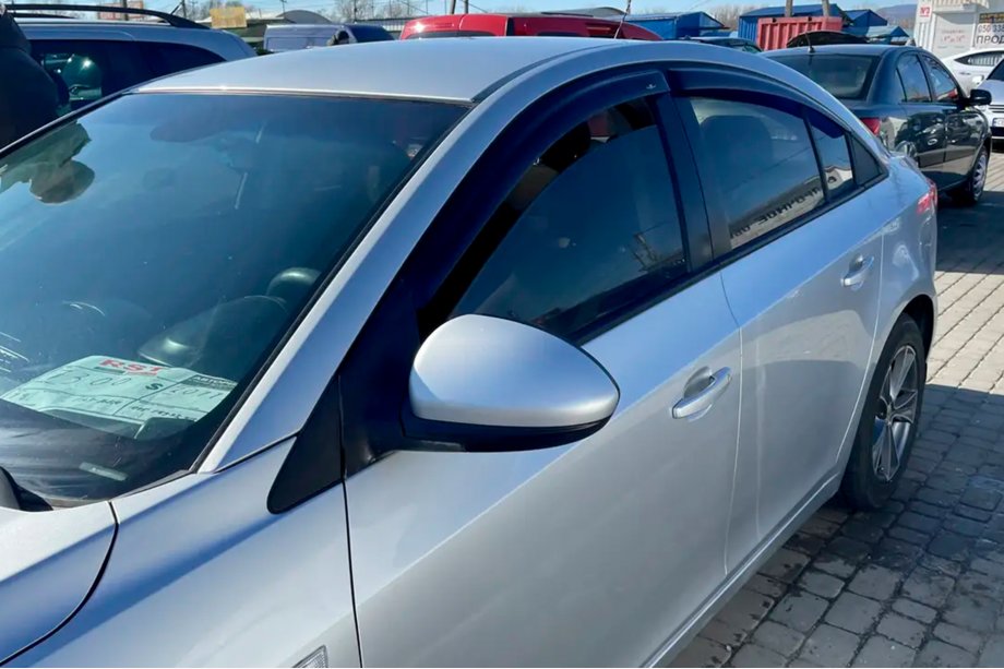 Chevrolet Cruze 2009–2015 Deflektorji oken SD (4 kosi, HIC) Image