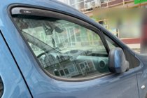 Citroen Berlingo 2008–2018 Vstavljivi deflektorji za okna (2 kos, HIC) fotografija 1