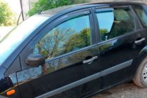 Ford Fiesta 2002–2008 Deflektorji oken (4 kosi, HIC) fotografija 2