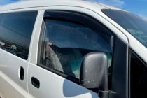 Hyundai H200, H1, Starex 1998–2007 Vetrni deflektorji za okna (2 kosa, HIC) fotografija 2