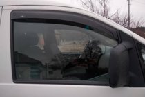 Hyundai H200, H1, Starex 1998–2007 Vetrni deflektorji za okna (2 kosa, HIC) fotografija 6