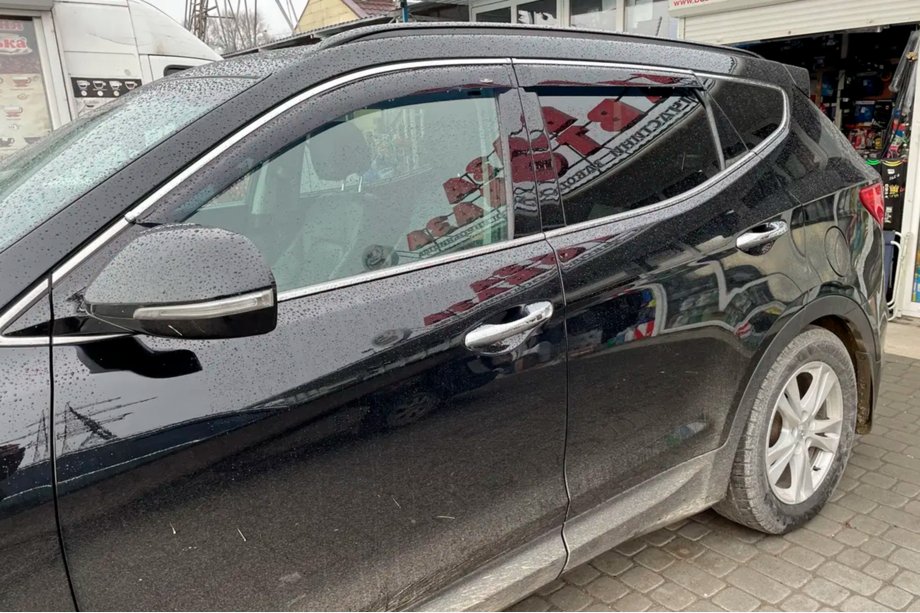 Hyundai Santa Fe 3 2012–2018 Vetrni deflektorji oken s kromirano letvijo Long (4 kosi, HIC) Image