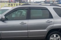 Kia Sportage 2004–2010 Deflektorji oken (4 kosi, HIC) fotografija 3