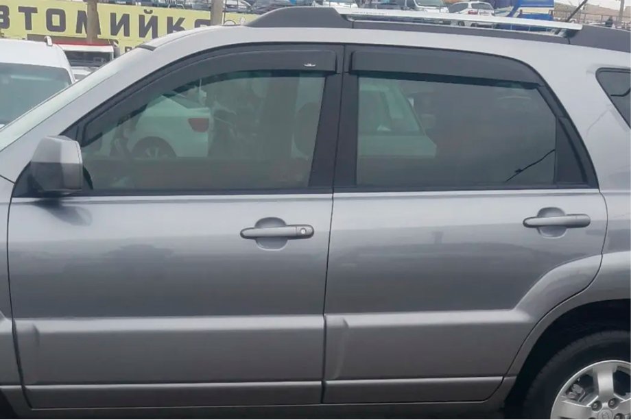 Kia Sportage 2004–2010 Deflektorji oken (4 kosi, HIC) Image