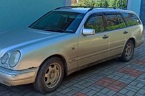 Mercedes E-class W210 1995–2002 Okenski deflektorji SW (4 kosi, HIC) fotografija 5