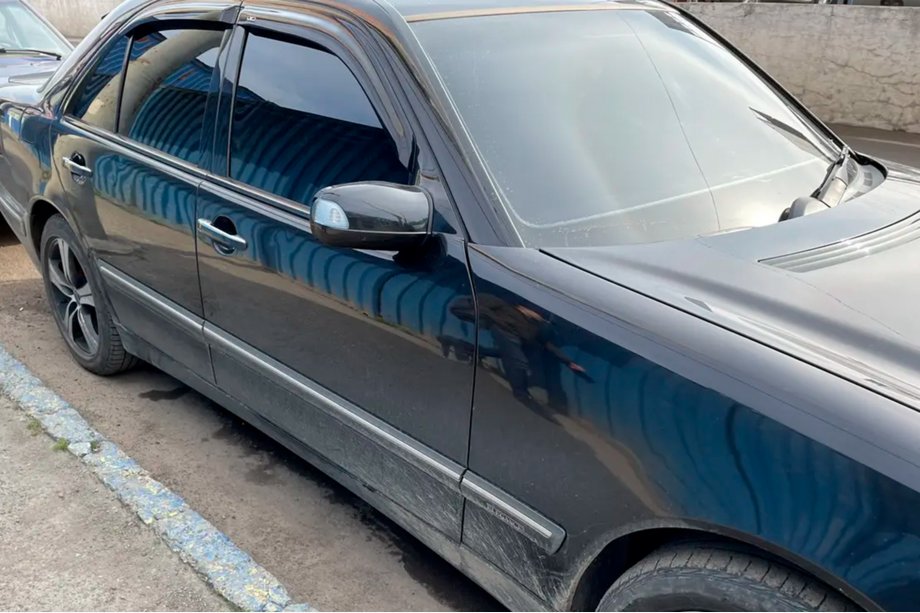 Mercedes E-class W210 1995–2002 Deflektorji oken SD (4 kosi, HIC) Image