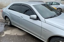 Mercedes E-class W212 2009–2016 Deflektorji oken SD (4 kosi, HIC) fotografija 3
