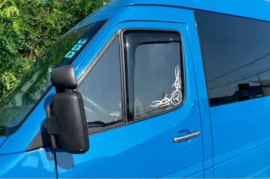 Mercedes Sprinter W901/902/903/904/905 1995–2006 Vstavljivi deflektorji za okna (2 kos, HIC) Image