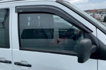 Mercedes Vito W638 1996–2003 Vetrni deflektorji za okna (2 kosa, HIC) fotografija 3