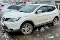 Nissan Qashqai 2014–2021 Vetrni deflektorji oken s kromirano letvijo (4 kosi, HIC) fotografija 4