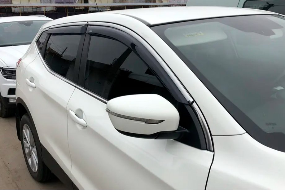 Nissan Qashqai 2014–2021 Vetrni deflektorji oken s kromirano letvijo (4 kosi, HIC) Image