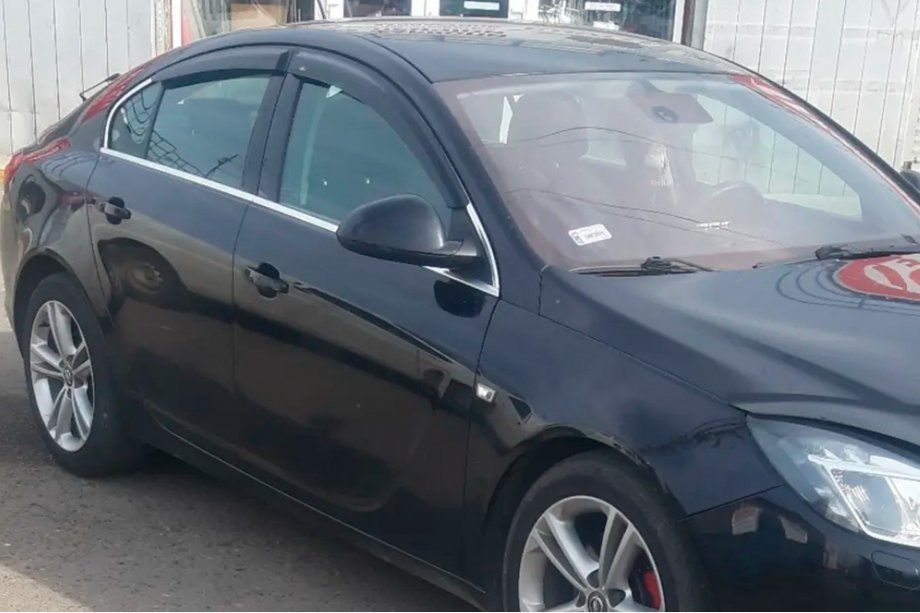 Opel Insignia 2008–2017 Vetrni deflektorji oken SD/HB (4 kos, HIC) Image