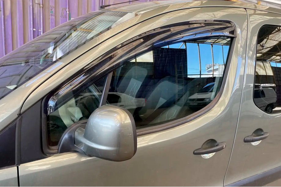 Peugeot Partner Tepee 2008–2018 Vetrni deflektorji za okna (2 kosa, HIC) Image