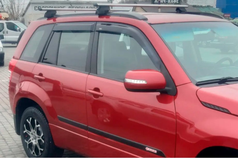 Suzuki Grand Vitara 2005–2017 Deflektorji oken (4 kosi, HIC) Image