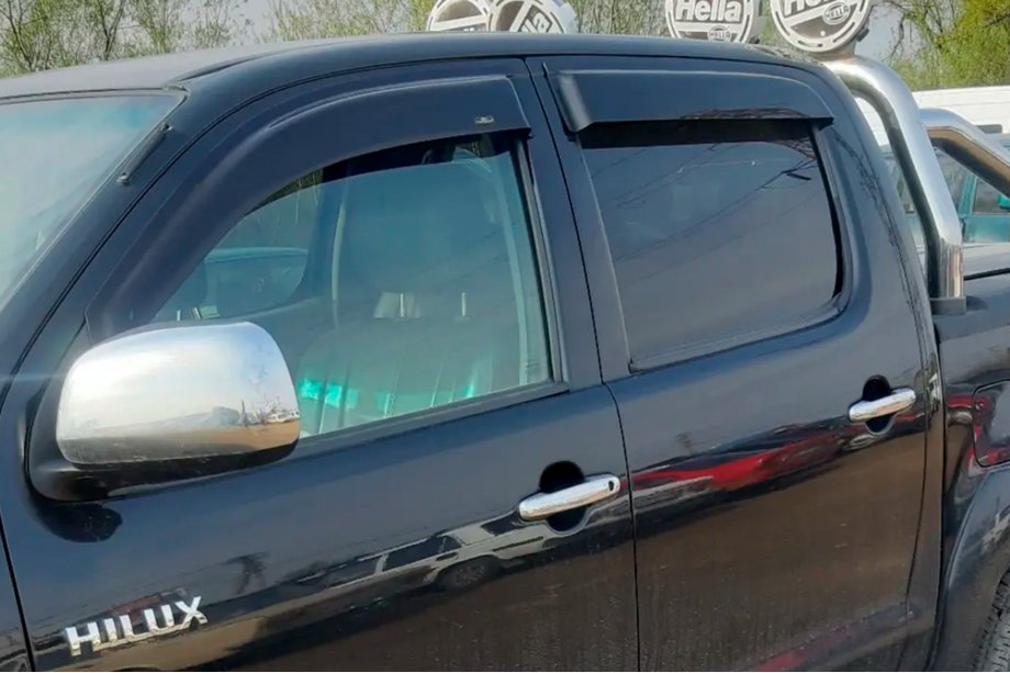 Toyota Hilux 2006–2015 Deflektorji oken (4 kosi, HIC) Image