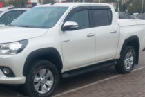 Toyota Hilux 2015– Deflektorji oken (4 kosi, HIC) fotografija 1