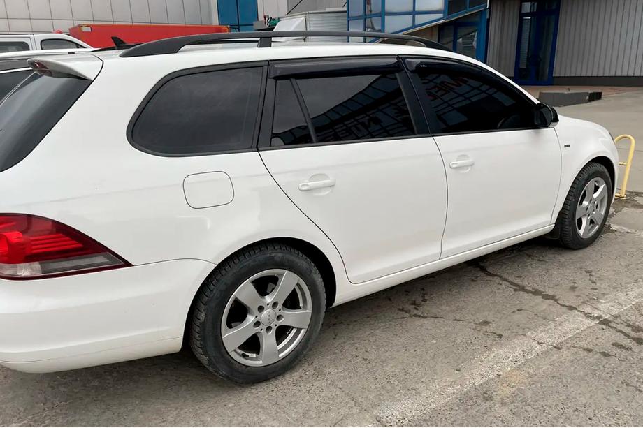 Volkswagen Golf 6 2008–2014 Vetrni deflektorji za okna Variant (4 kosi, HIC) Fotografija 3