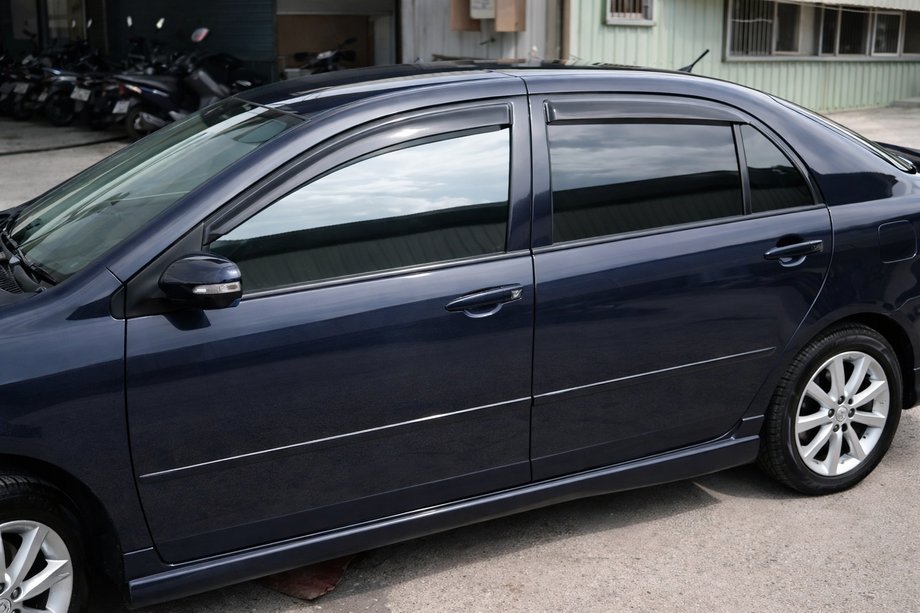 Volkswagen Jetta 2006–2011 Deflektorji oken (4 kosi, HIC) Image
