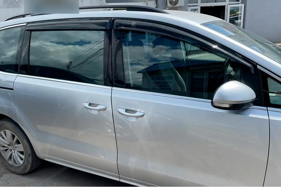 Volkswagen Sharan 2010–2023 Deflektorji oken (4 kosi, HIC) Fotografija 3