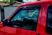 Volkswagen T4 Transporter 1990–2003 Vetrni deflektorji za okna (2 kosa, HIC) fotografija 1