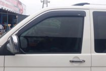 Volkswagen T5 Caravelle 2004–2010 Vetrni deflektorji za okna (2 kosa, HIC) fotografija 6