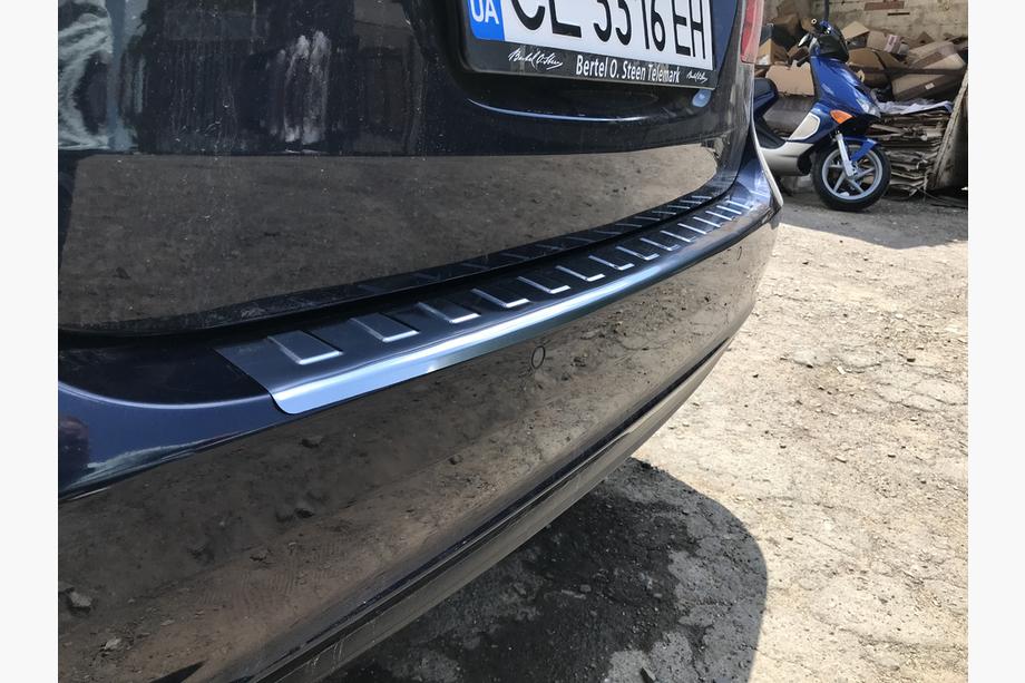 Mercedes B-class W246 2011–2018 Zaščitna letev zadnjega odbijača Carmos (nerjavno jeklo) Fotografija 6