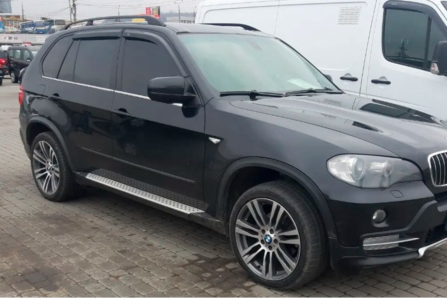 BMW X5 E70 2007–2013 Deflektorji oken (4 kosi, HIC) Fotografija 4