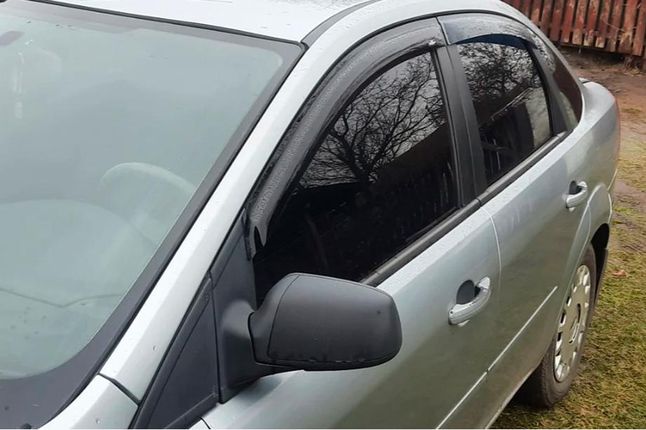 Ford Focus II 2005–2008 Vetrni deflektorji oken SD/HB (4 kos, HIC) Image