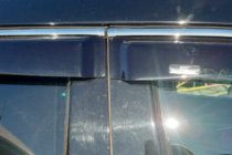 Hyundai Santa Fe 3 2012–2018 Vetrni deflektorji oken s kromirano letvijo (4 kosi, HIC) fotografija 5