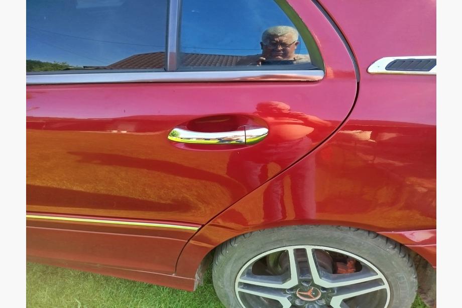 Mercedes razred C W203 2000–2007 Kromirane obloge kljuk vrat (4 kosi, nerjavno jeklo) Fotografija 3