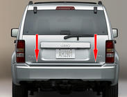 Jeep Cherokee/Liberty 2007–2013 Zaščitna letev roba prtljažnika (nerjaveče jeklo) fotografija 2