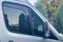 Volkswagen Crafter 2006–2016 Vstavljivi deflektorji za okna (2 kos, HIC) fotografija 19