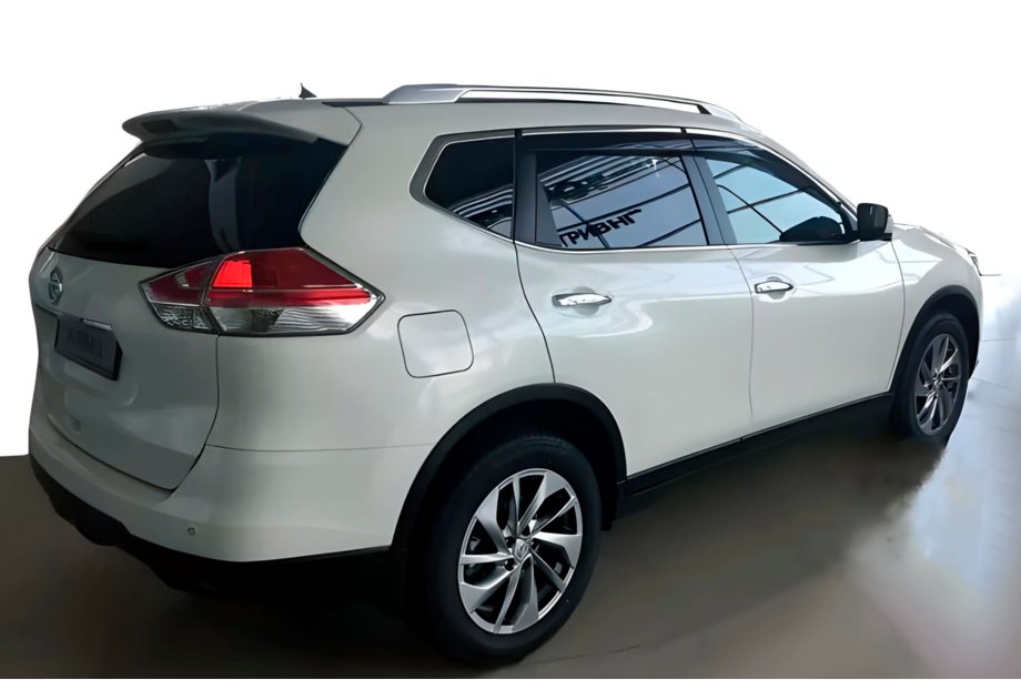 Nissan X-trail T32/Rogue 2014–2021 Vetrni deflektorji oken s kromirano letvijo (4 kosi, HIC) Image