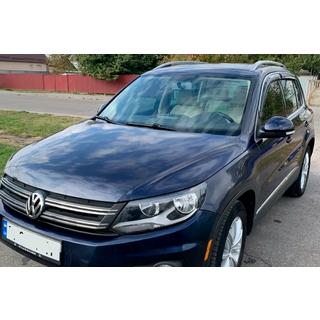 Vetrni deflektorji oken s kromirano letvijo (4 kosi, HIC) Volkswagen Tiguan 2007–2016 fotografija 1