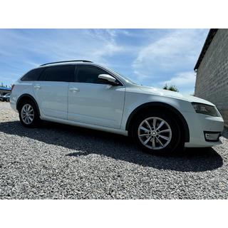 Obrobe blatniških lokov SW 2013-2016 (4 kosi, črna ABS) Skoda Octavia III A7 2013–2019 fotografija 3