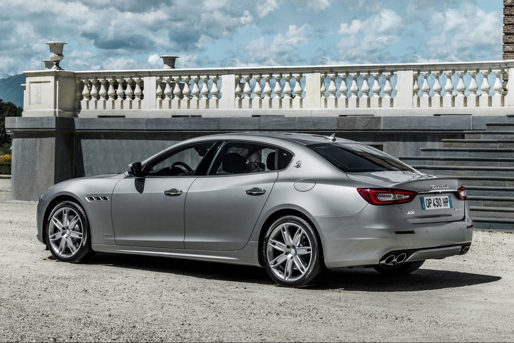 Prestižna limuzina Maserati Quattroporte