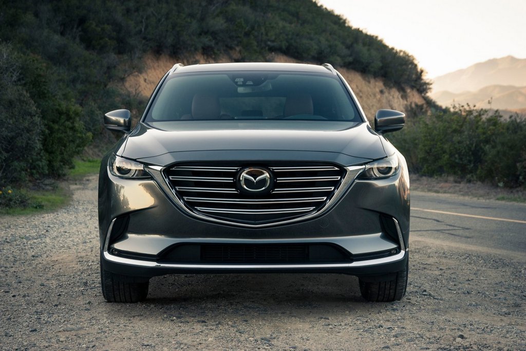Druga generacija polno velikostnega crossoverja Mazda CX-9