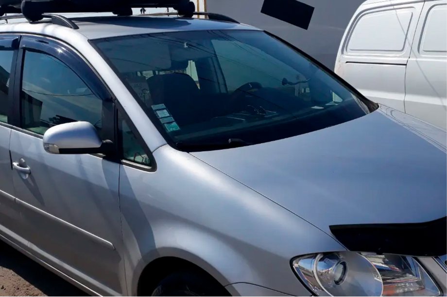 Volkswagen Touran 2003–2010 Deflektorji oken (4 kosi, HIC) Fotografija 16