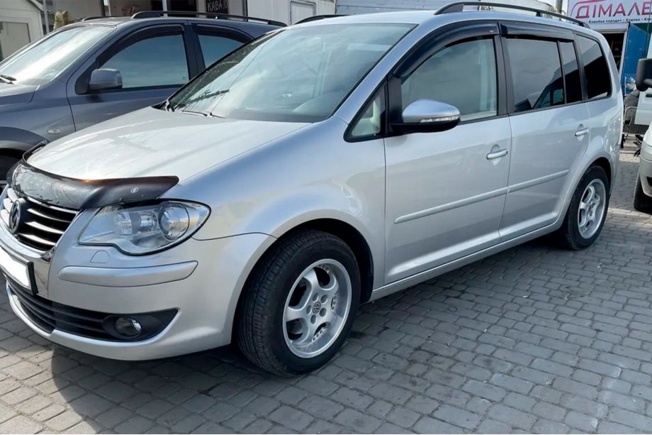 Volkswagen Touran 2003–2010 Deflektorji oken (4 kosi, HIC) Fotografija 4