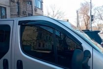 Nissan Primastar 2002–2014 Vetrni deflektorji za okna (2 kosa, HIC) fotografija 3