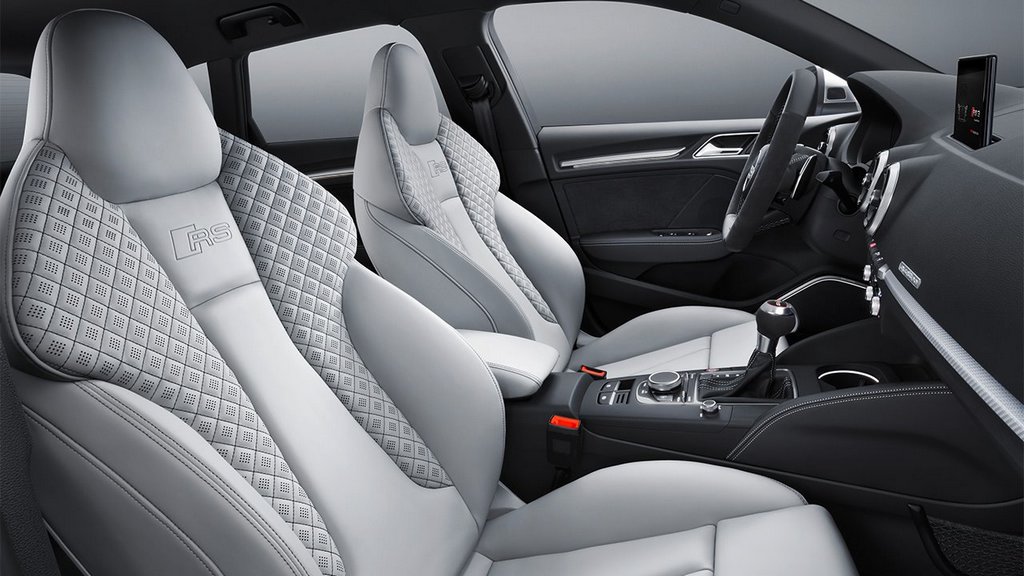 Športni petvratni kombilimuzina Audi RS3 Sportback