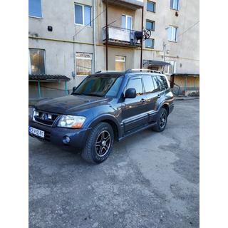 Kromirane strešne vzdolžne letve (relingi), turški dizajn (2 kosa) Mitsubishi Pajero Wagon IV 2006–2021 fotografija 4
