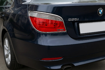 BMW Serija 5 E60/E61 2003–2010 Pokrovi zavornih luči (2 kos, plastika) fotografija 1