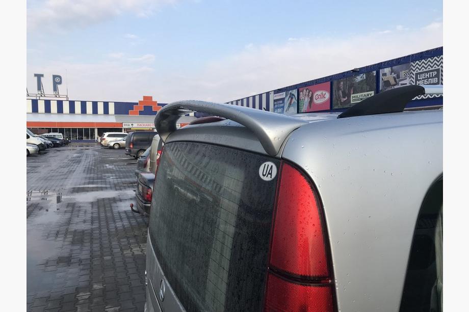 Mercedes Viano 2004–2014 Spojler Аяклі (za lakiranje) Fotografija 3